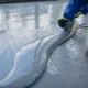 Find ud af hvad epoxy gulv koster i 2025